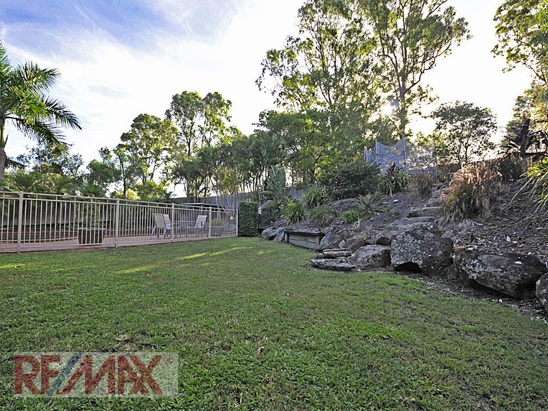 3 Ganton Place, Albany Creek QLD 4035