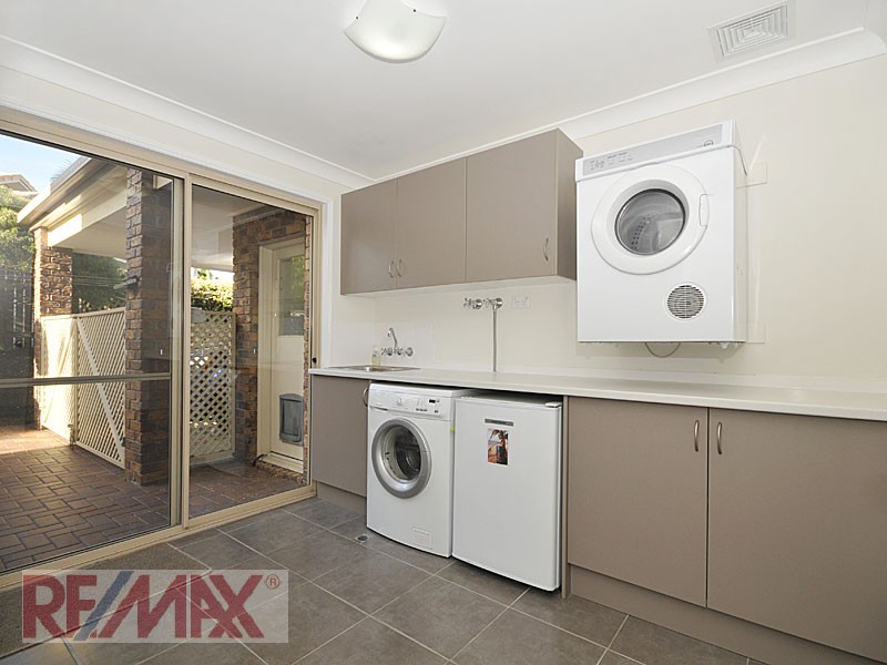 3 Ganton Place, Albany Creek QLD 4035