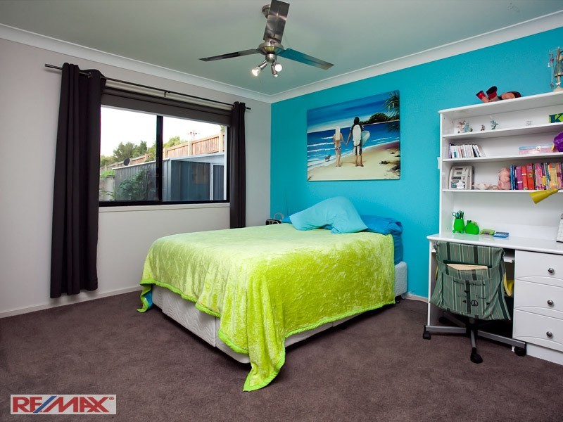 22 STONEBROOK CT, Cashmere QLD 4500