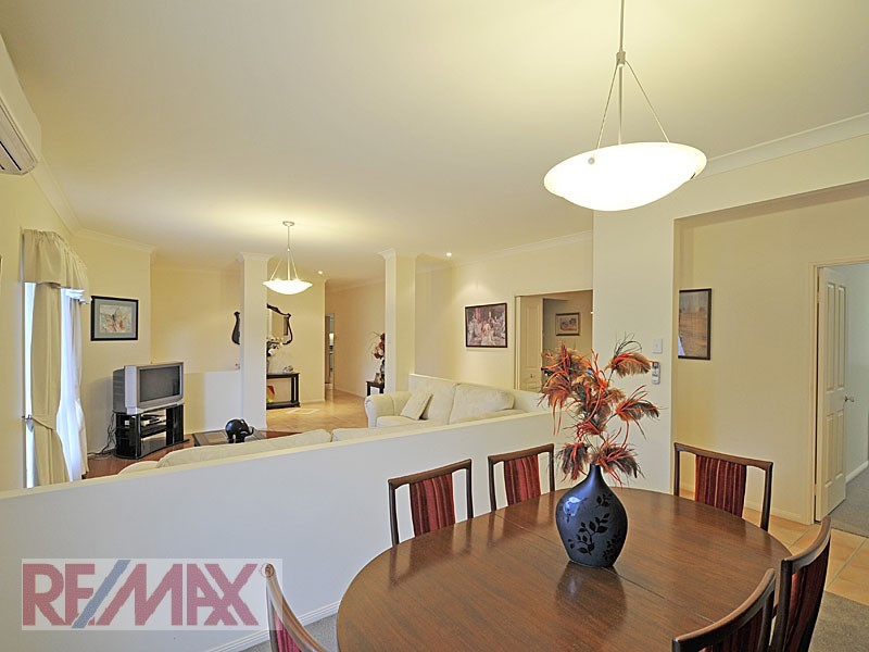 50 Snow Wood Drive, Eatons Hill QLD 4037