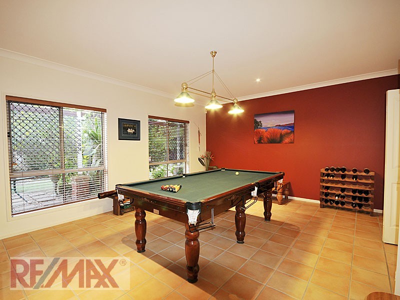 50 Snow Wood Drive, Eatons Hill QLD 4037