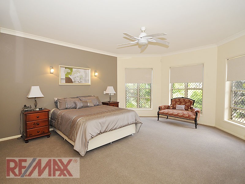 50 Snow Wood Drive, Eatons Hill QLD 4037