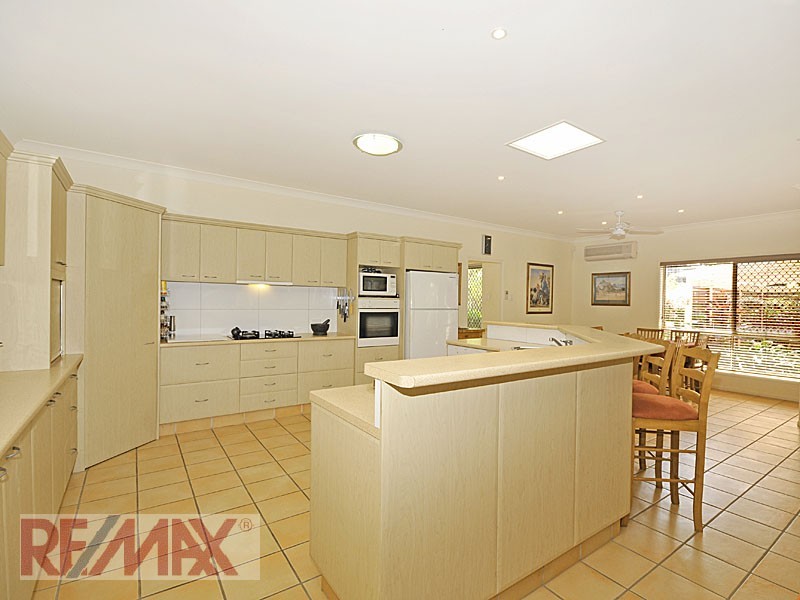 50 Snow Wood Drive, Eatons Hill QLD 4037