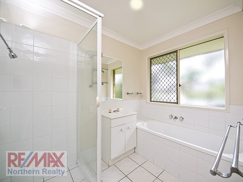 5 Tibbits Close, Albany Creek QLD 4035