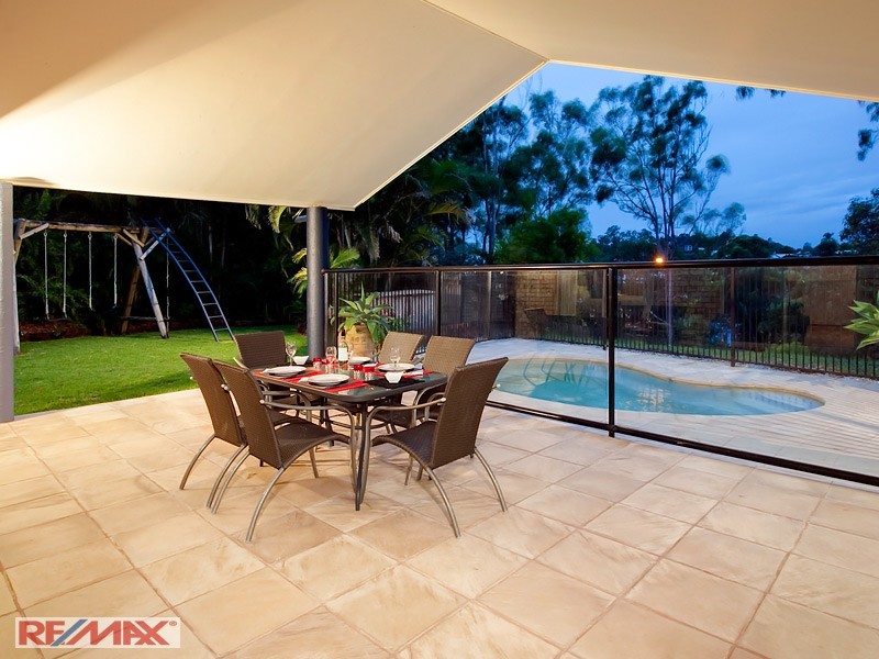 3 Peer Court, Eatons Hill QLD 4037