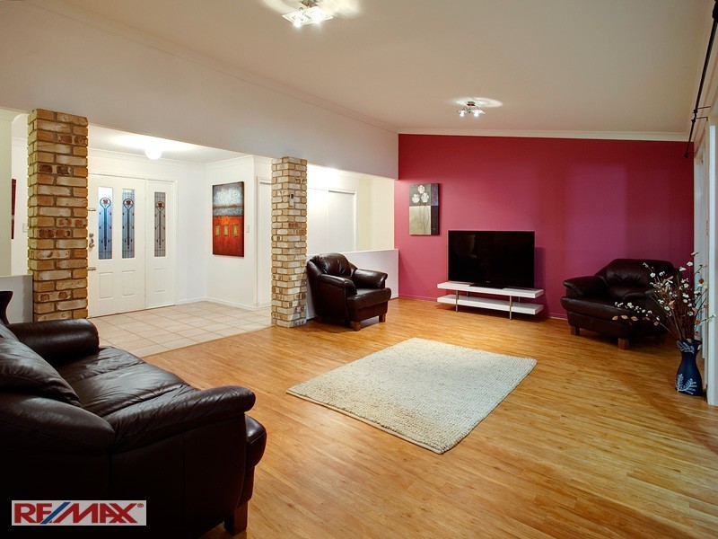 3 Peer Court, Eatons Hill QLD 4037