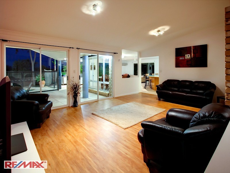 3 Peer Court, Eatons Hill QLD 4037