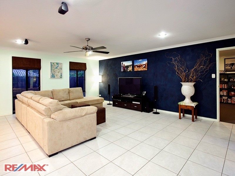 37 Bella Street, Cashmere QLD 4500