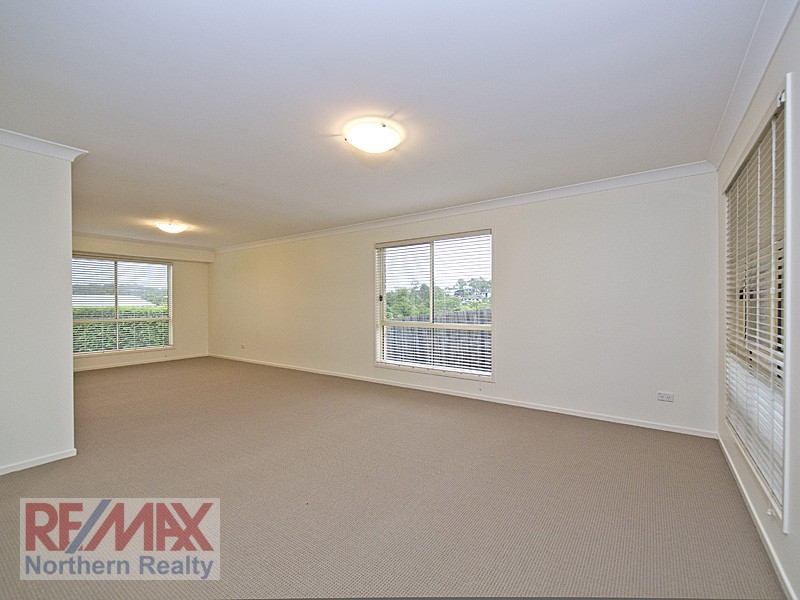 18 Toressian Place, Cashmere QLD 4500