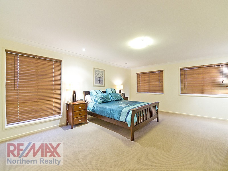 18 Toressian Place, Cashmere QLD 4500