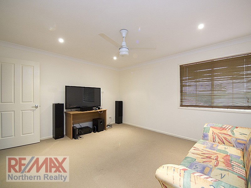 18 Toressian Place, Cashmere QLD 4500