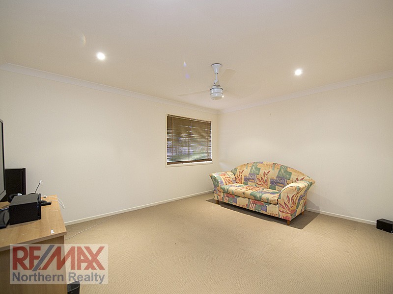 18 Toressian Place, Cashmere QLD 4500