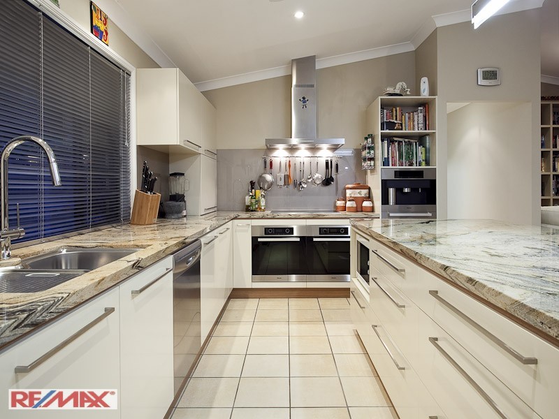 13 Whipbird Ct, Cashmere QLD 4500