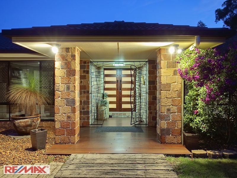 13 Whipbird Ct, Cashmere QLD 4500