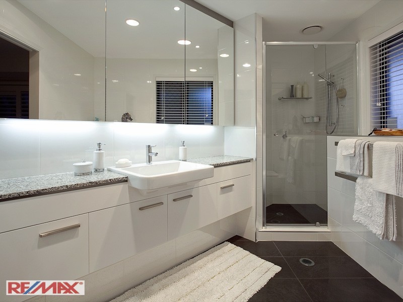 13 Whipbird Ct, Cashmere QLD 4500