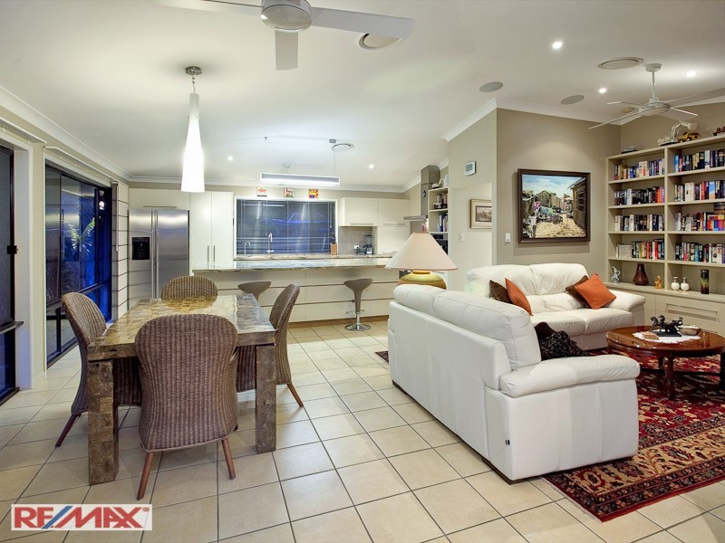 13 Whipbird Ct, Cashmere QLD 4500