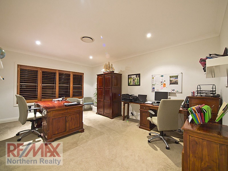 17 Bramwell Court, Cashmere QLD 4500