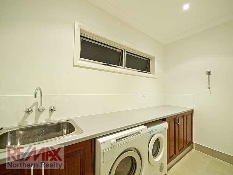 17 Bramwell Court, Cashmere QLD 4500