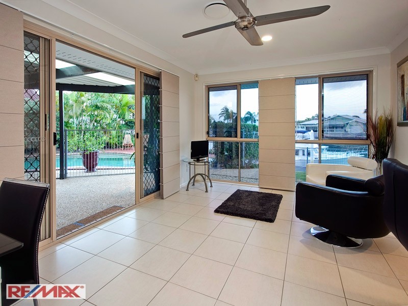 4 FLEETWING AVE, Newport QLD 4020