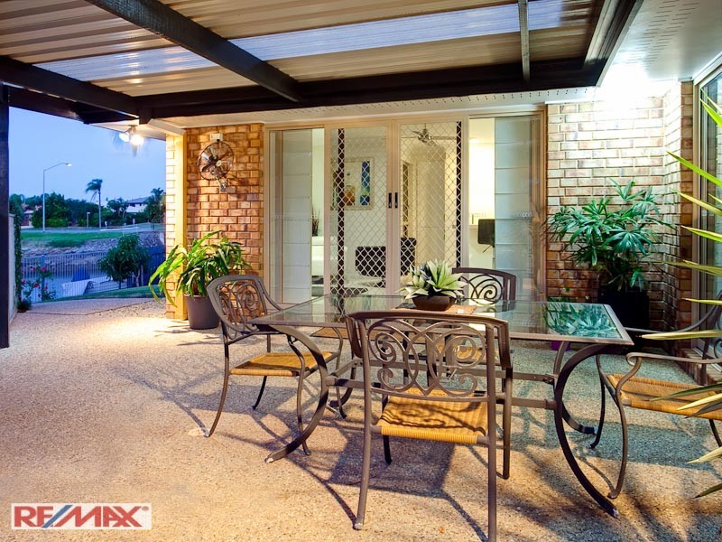 4 FLEETWING AVE, Newport QLD 4020