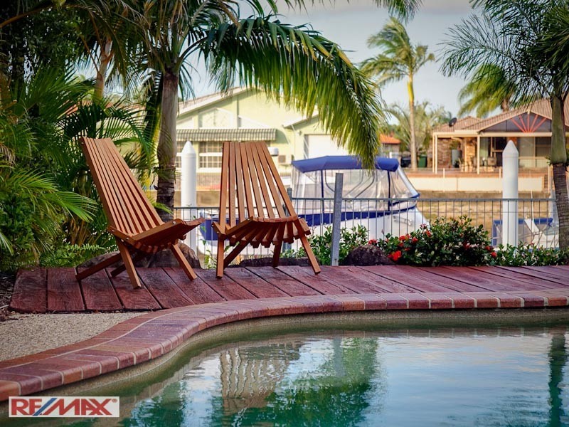 4 FLEETWING AVE, Newport QLD 4020