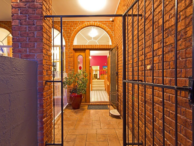 4 Somerville Place, Chermside West QLD 4032