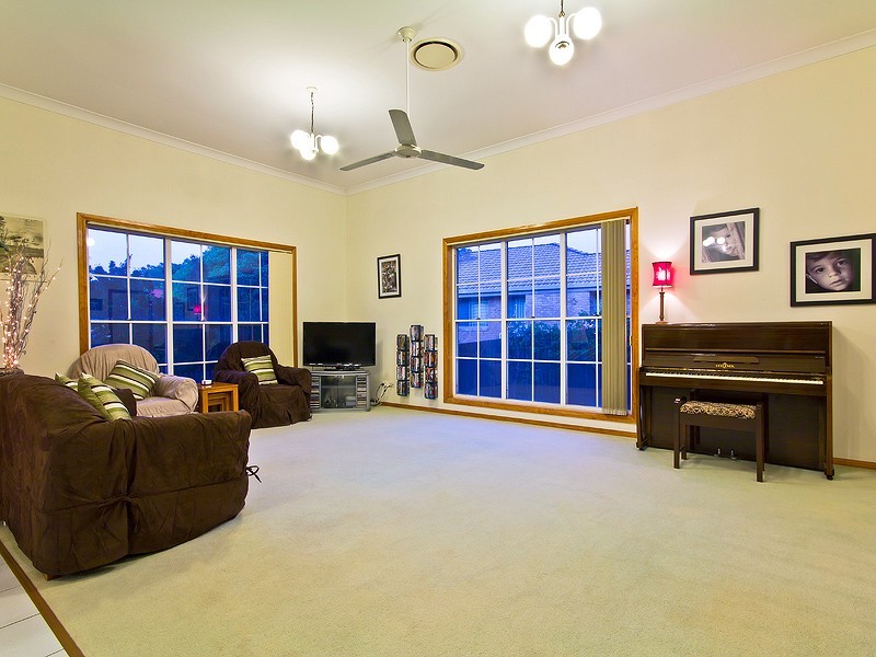 4 Somerville Place, Chermside West QLD 4032