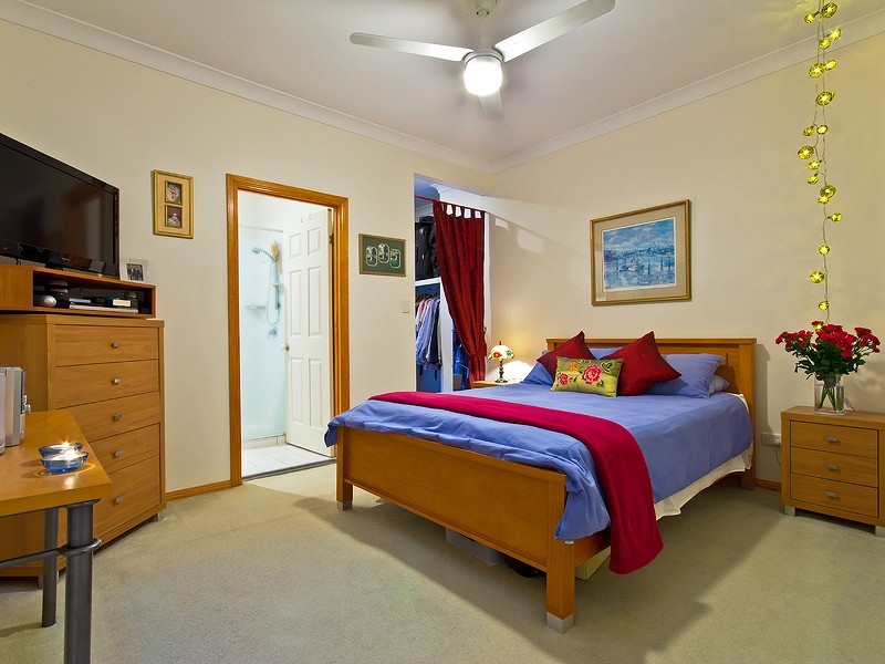 4 Somerville Place, Chermside West QLD 4032