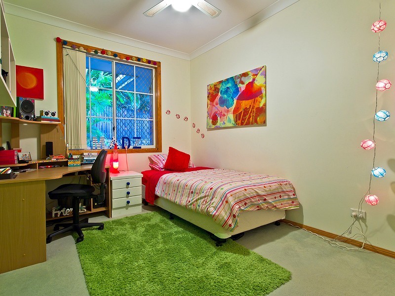 4 Somerville Place, Chermside West QLD 4032