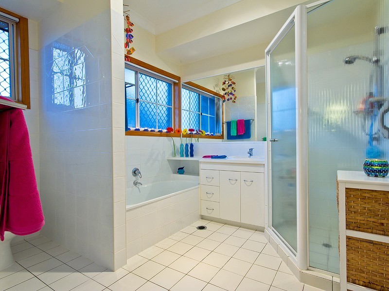 4 Somerville Place, Chermside West QLD 4032