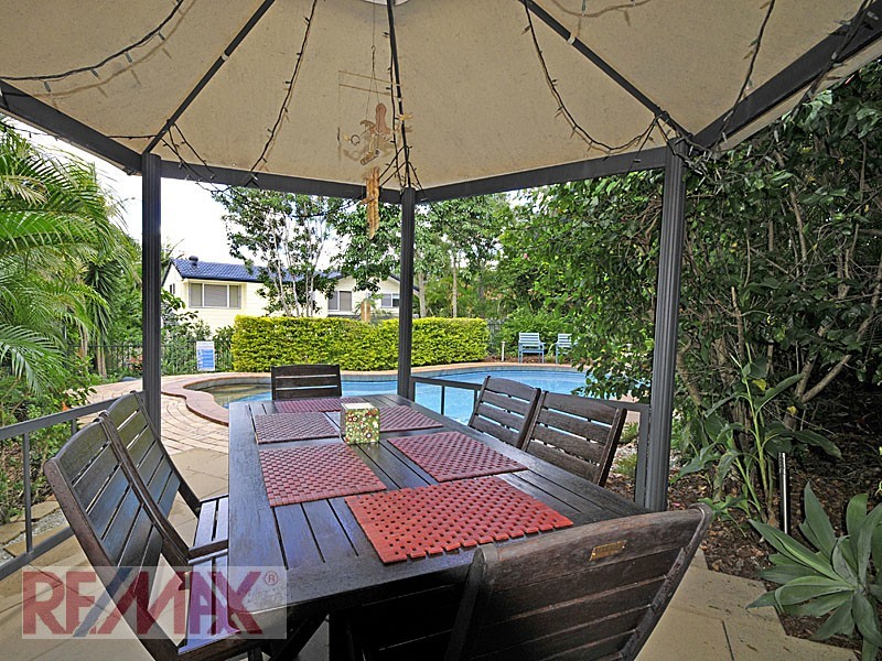 18 The Boulevard, Albany Creek QLD 4035