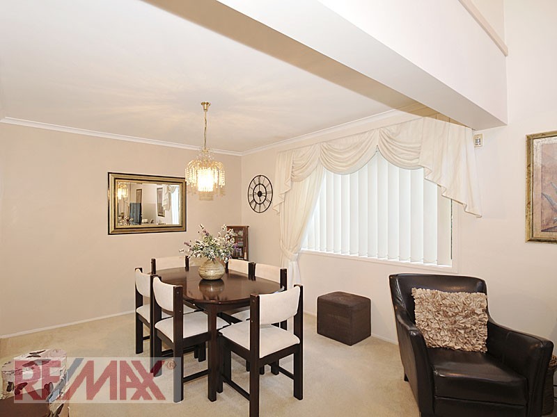 18 The Boulevard, Albany Creek QLD 4035