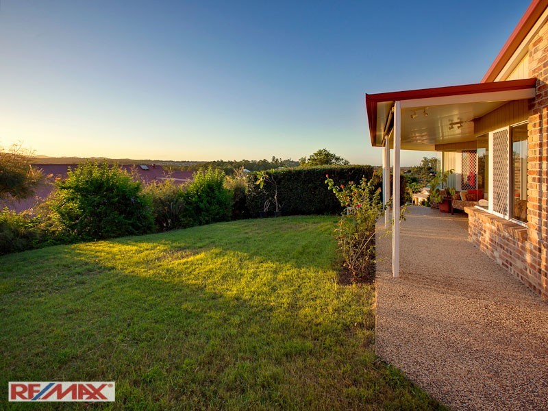 8 Manly Close, Albany Creek QLD 4035