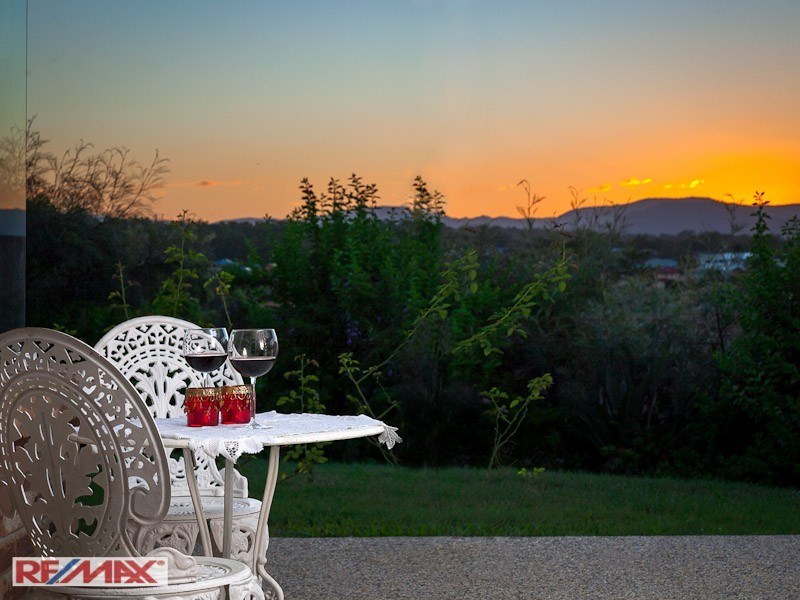 8 Manly Close, Albany Creek QLD 4035