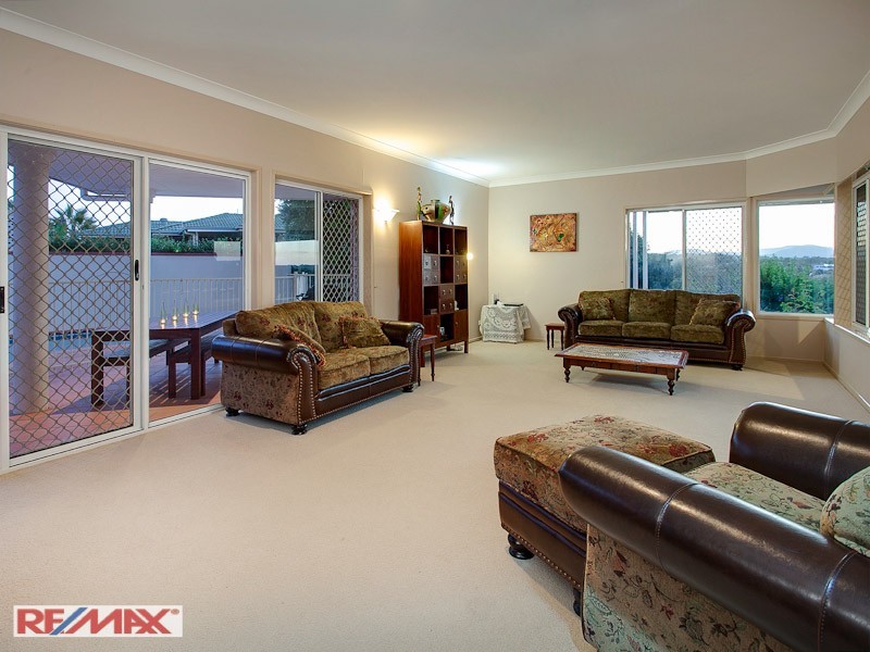 8 Manly Close, Albany Creek QLD 4035