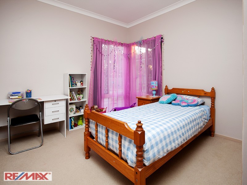 8 Manly Close, Albany Creek QLD 4035