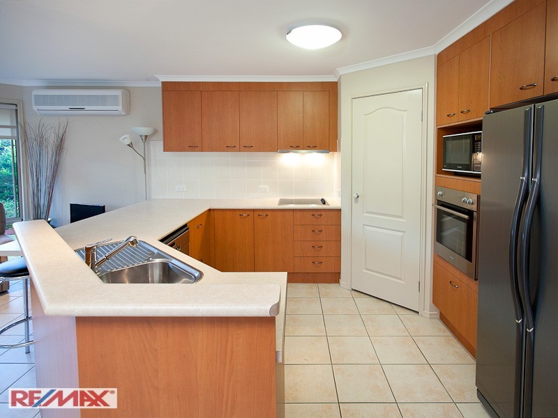 72 Hayward Ave, Cashmere QLD 4500