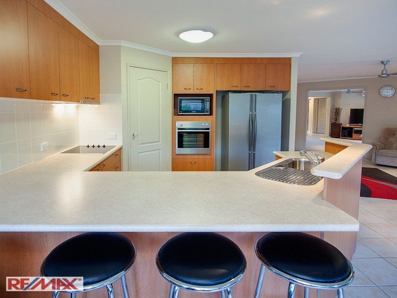 72 Hayward Ave, Cashmere QLD 4500