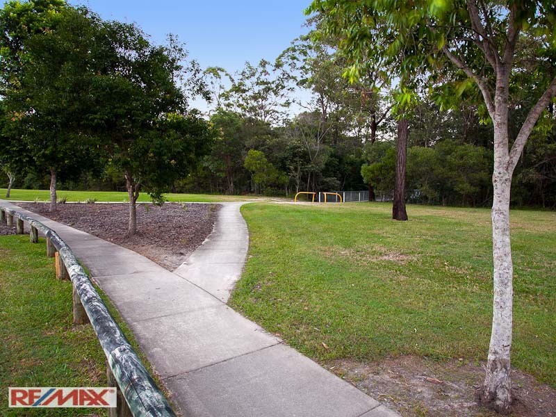 72 Hayward Ave, Cashmere QLD 4500