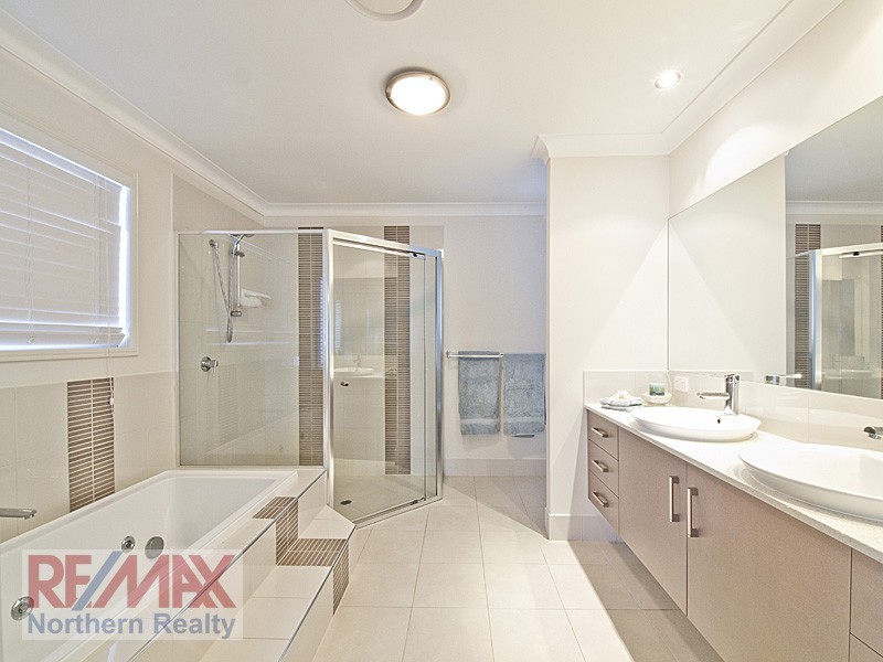 6 Confluence Ct, Eatons Hill QLD 4037