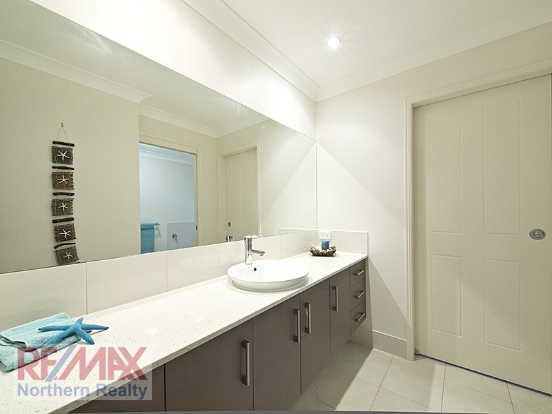 6 Confluence Ct, Eatons Hill QLD 4037