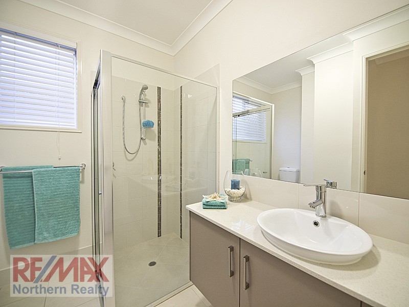 6 Confluence Ct, Eatons Hill QLD 4037