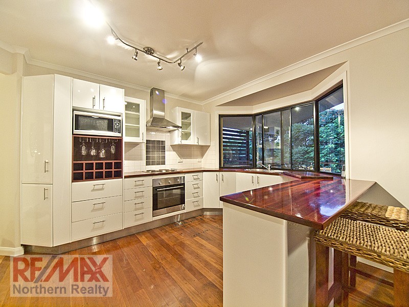 9 Olympus Court, Eatons Hill QLD 4037