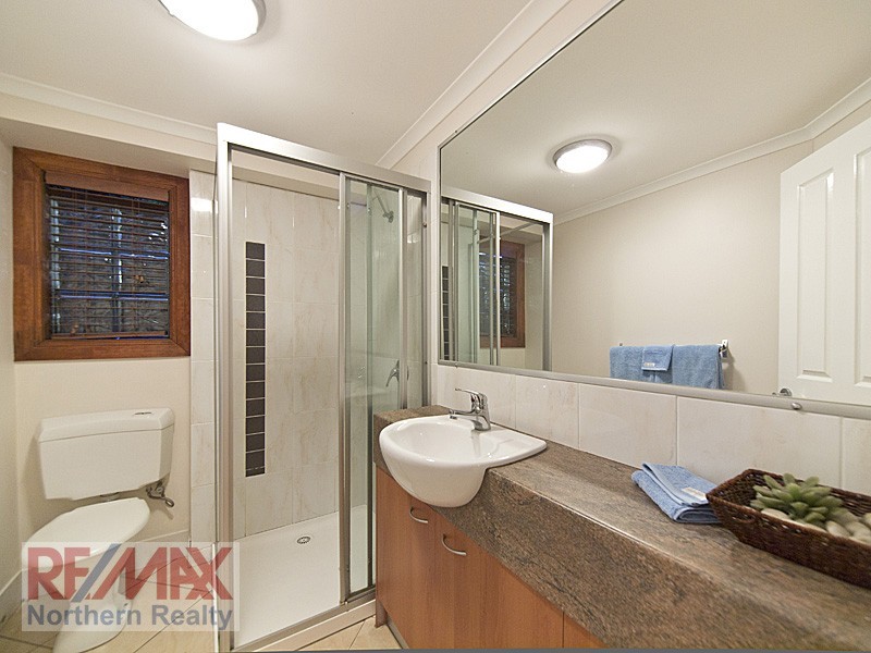 9 Olympus Court, Eatons Hill QLD 4037