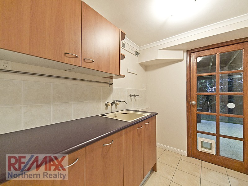 9 Olympus Court, Eatons Hill QLD 4037