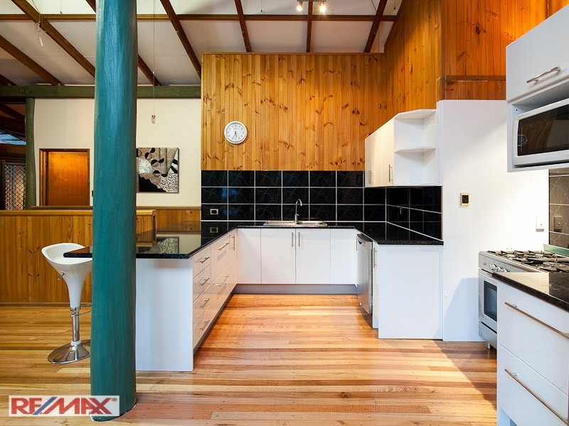 1 Jane Court, Cashmere QLD 4500