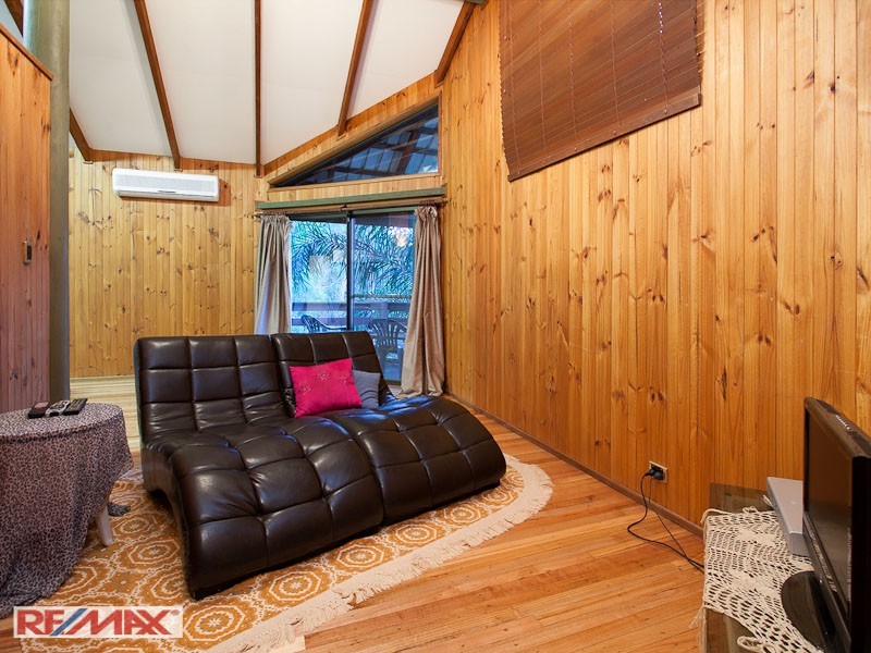 1 Jane Court, Cashmere QLD 4500