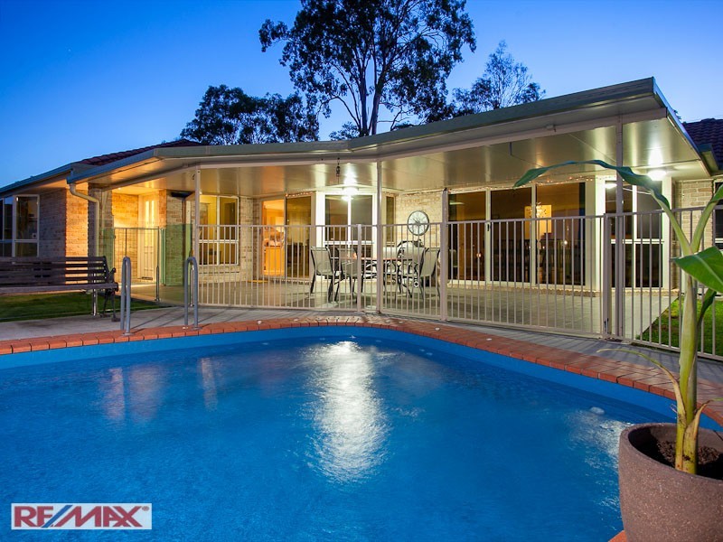 6 Greenside Place, Joyner QLD 4500
