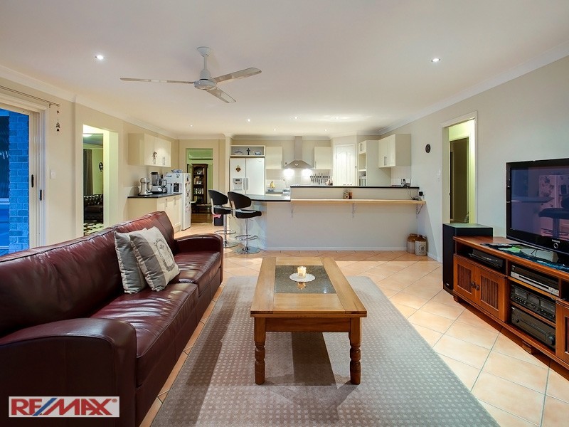 6 Greenside Place, Joyner QLD 4500