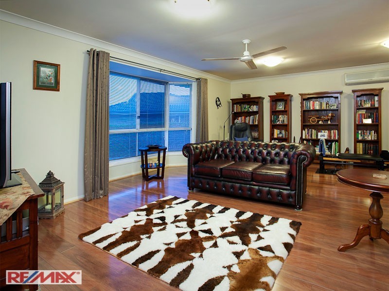 6 Greenside Place, Joyner QLD 4500
